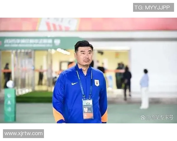 山东男篮首发引争议,外援表现失准颓势难挽,球迷怒喊换人议论纷纷